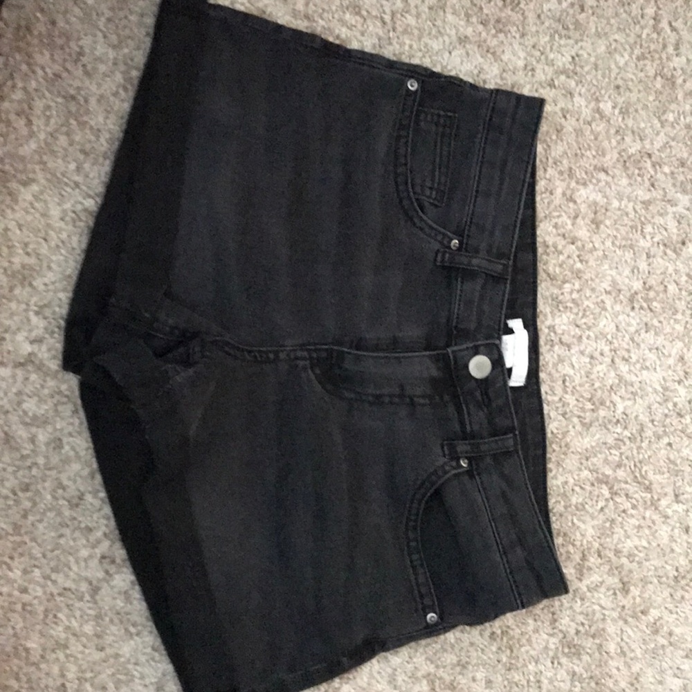 H&M black jean shorts